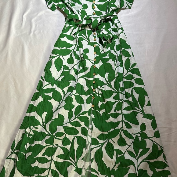 Zara Green and White Leaf Pattern Dress - Picture 2 of 5